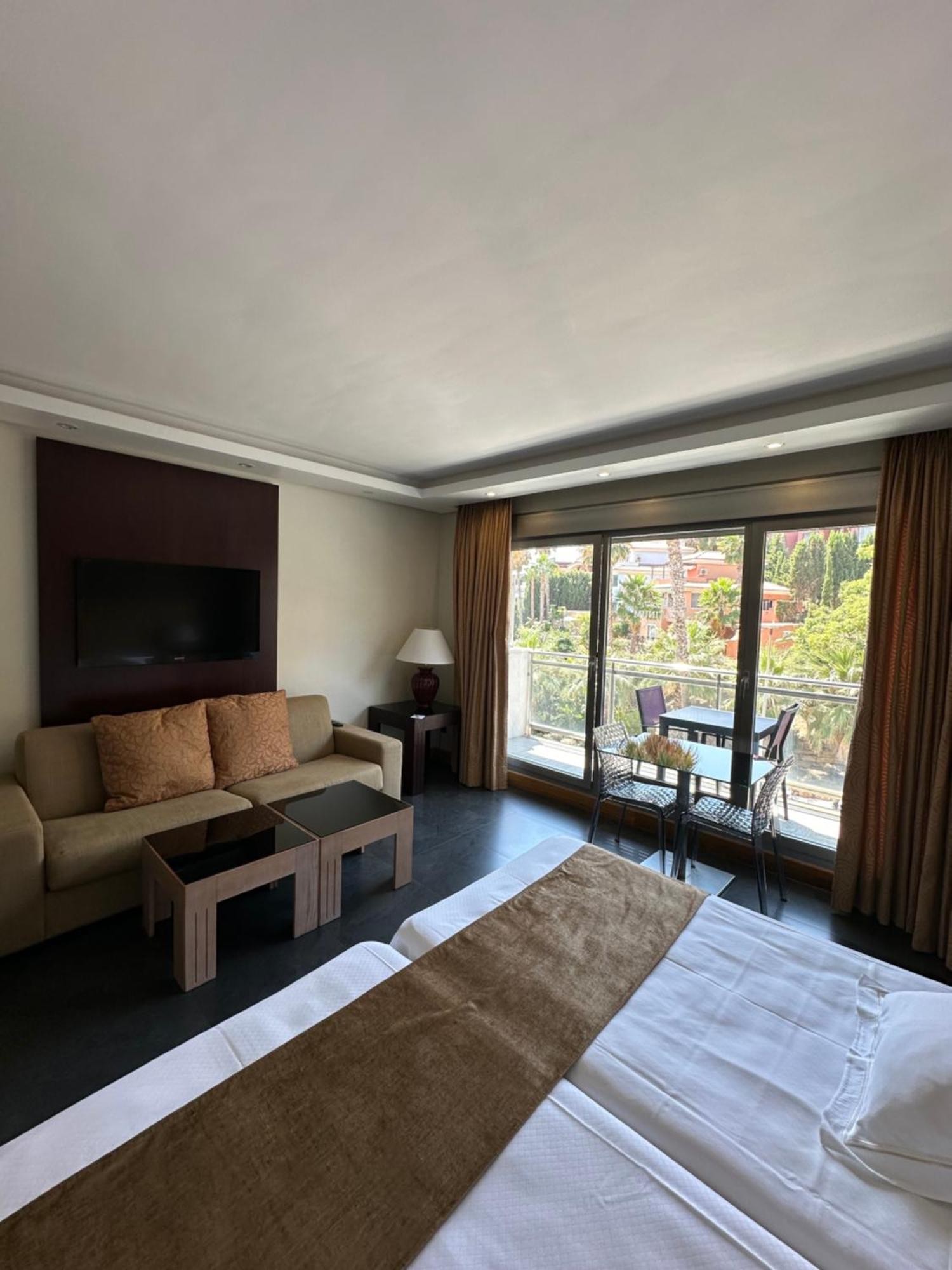 Artplatinum Suites&Apartments Benalmádena Exteriör bild
